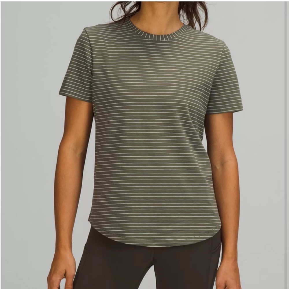 Lululemon Love Crew Short Sleeve T-shirt | Women’s Size 10 | Green and White
